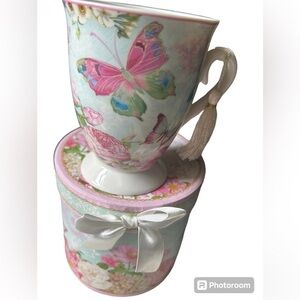NIB Delton Products Porcelein Tea/Coffee decorative mug - Butterfly